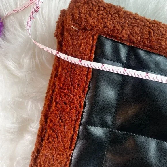 Nasty Gal Black & Brown Sherpa Faux Leather Clutch NWT - Picture 7 of 8